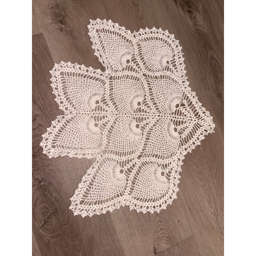 Vintage Style Ecru Large Pineapple Doily 15 ½” x 15 ½” Handmade